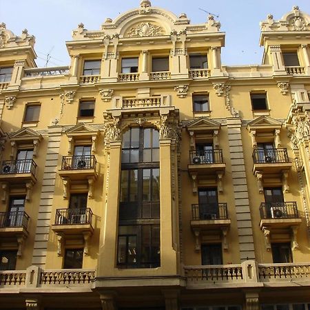 Hostal Avenida Madrid Bagian luar foto