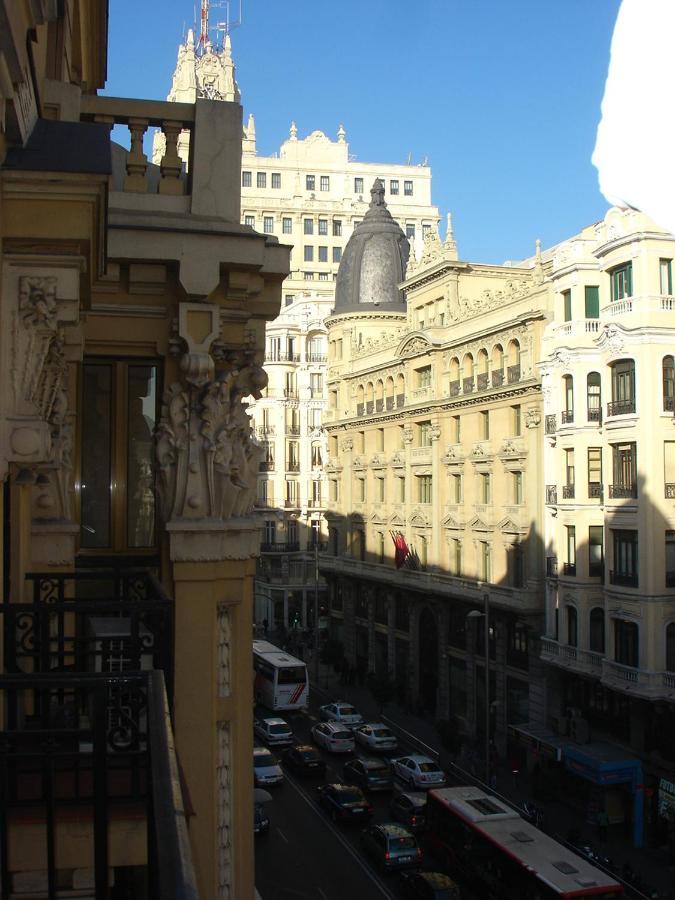 Hostal Avenida Madrid Bagian luar foto